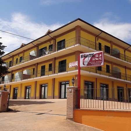 Affittacamere Rooms Di Matteo San Paolo di Iesi Kültér fotó
